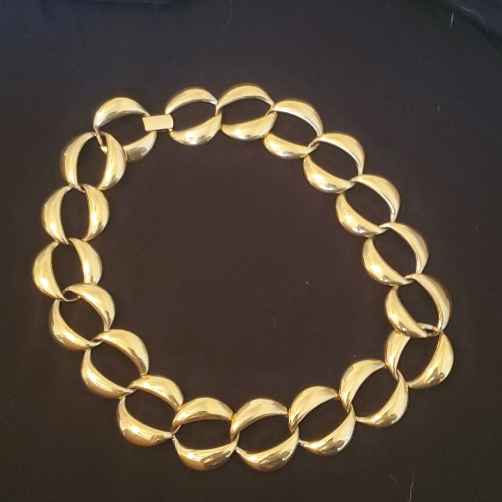 Gold tone Napier Circle Link Necklace